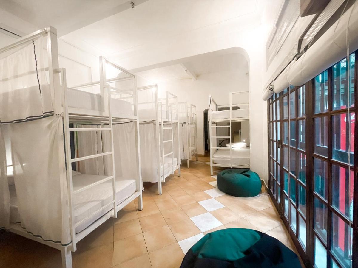 Hostel Lost & Found - *